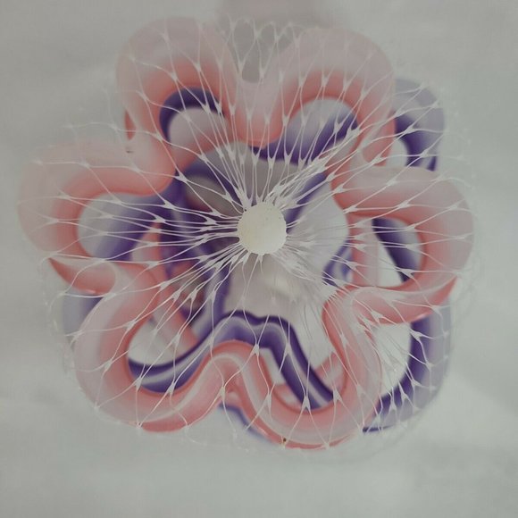 Wilton Easter 4 Piece Grippy Cutter Set Bunny Flower Egg Butterfly New -121530 - Picture 2 of 4